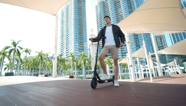 electronic brake Electric Scooter-640